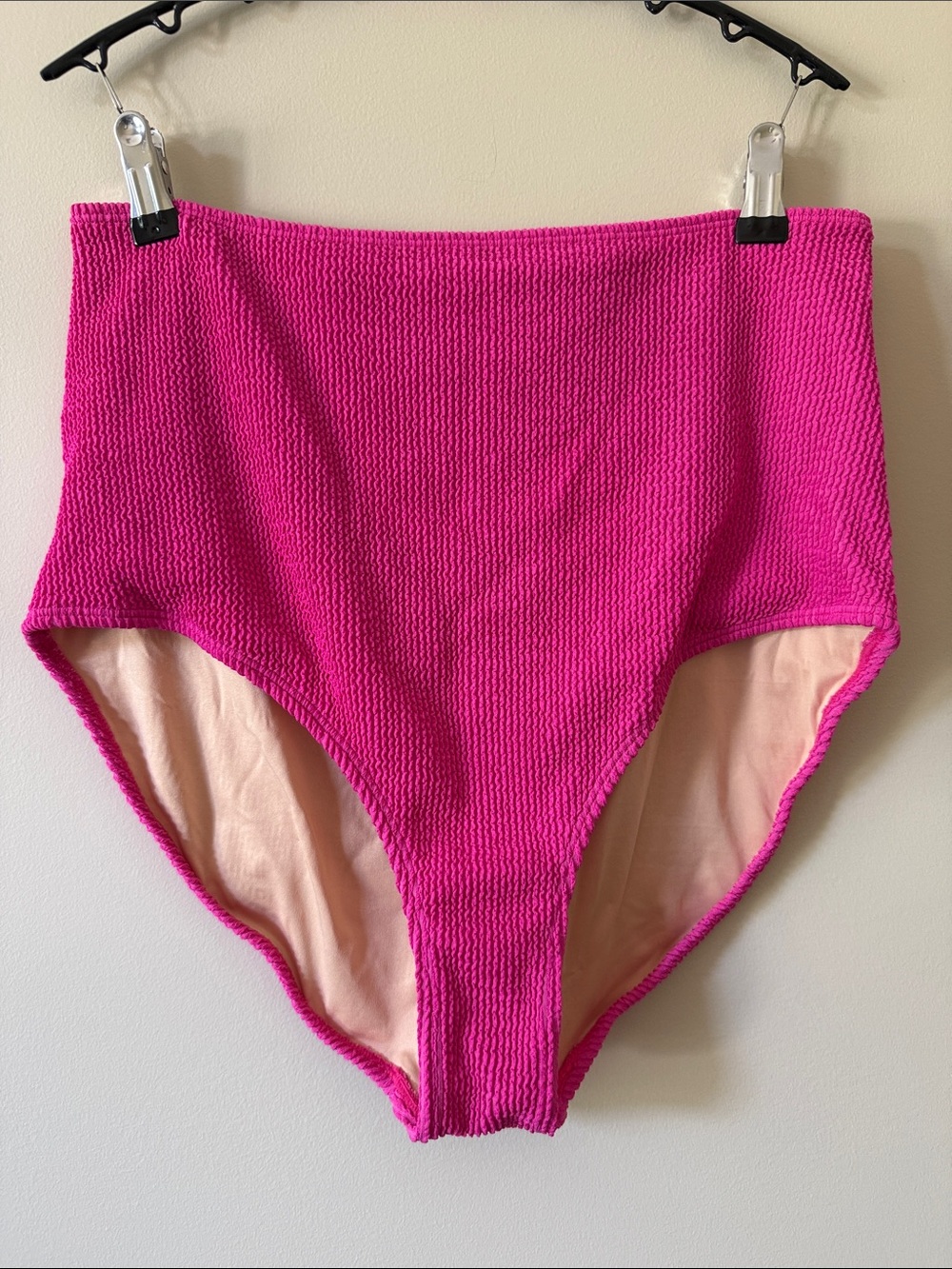 High-Waist Textured Bikini Bottoms in Bright Pink